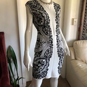 BCBG MAXAZRIA Printed Fabric Dress Size L.
